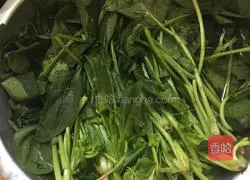 Illustration of how to make spinach, corn and rye pot stickers 1