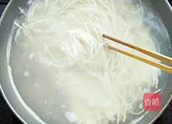 Illustration of Homemade Cold Noodles 2