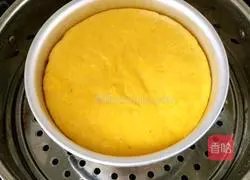 Illustration of how to make red date and pumpkin hair cake 8