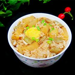 Braised rice with potatoes and beans