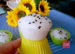 Illustration of how to make black sesame rice cake 8