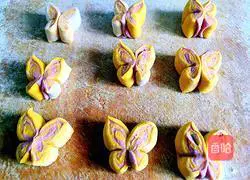 Illustration of how to make colorful butterfly flower rolls 10