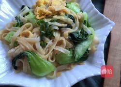 Illustration of how to make fried rice noodles 9