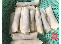 Roasted vegetable spring rolls Illustration of how to do it 9