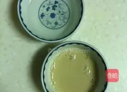 Illustration of how to make rose rolls 3