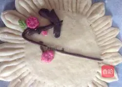 Illustration of how to make plum blossom cake 8