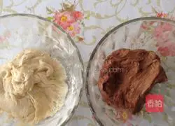 Illustration of how to make two-color twist rolls 6