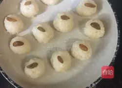 Illustration of how to make cheese rice balls 9