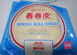 Illustration of how to wrap spring rolls 1