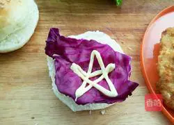 Orleans Grilled Chicken Leg Burger Recipe Illustration 8