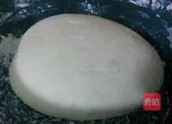 Illustration of how to make dough rolls 1