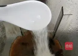 Illustration of how to make red dates and millet porridge 7