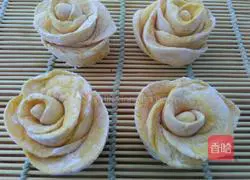 Illustration of how to make pumpkin rose rolls 14