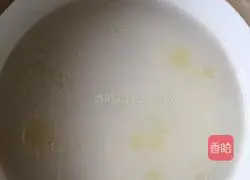 Illustration of how to make spareribs claypot rice 3