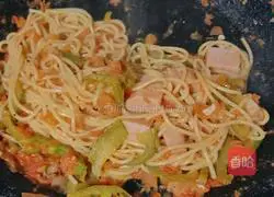 Illustration of how to make black pepper pasta at home 4