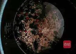 Recipe for nourishing qi and strengthening the spleen with eight-treasure porridge Illustration 5