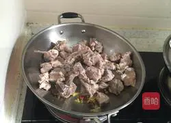 Illustration of secret braised pork rib noodles 5