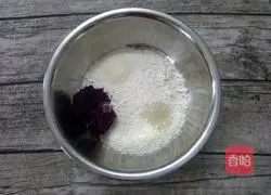Illustration of how to make purple sweet potato cake 2