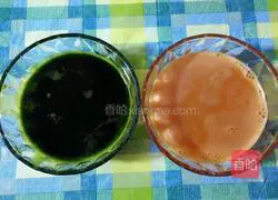 Illustration of how to make green vegetable flower rolls 1