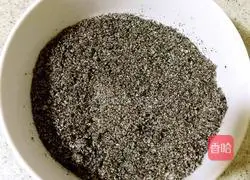 Illustration of how to make black sesame rice balls 3