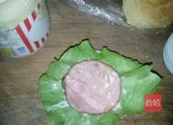  Illustration of how to make small burgers 7