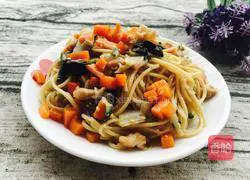 Illustration of home-style braised noodles 13