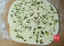 Illustration of how to make chive rolls 8