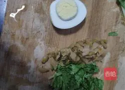 Illustration of how to make clear soup noodles 1