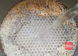 Quinoa Porridge Recipe Illustration 2