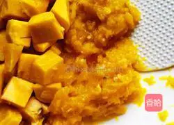 Pumpkin Egg Rice Burger Recipe Illustration 3