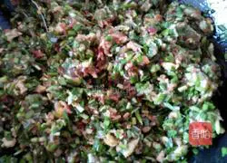 Illustration of how to make leek box 11