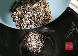 Three rice porridge recipe illustration 4