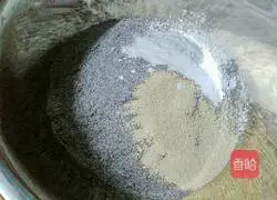 Illustration of how to make black rice cake 4