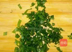 Illustration of how to make scallion rolls 4