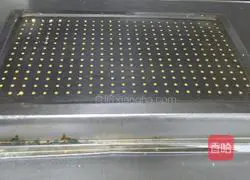 Illustration of how to make cornmeal cake 20