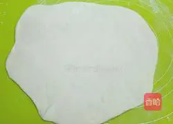 Illustration of how to make salt and pepper rolls 6