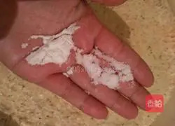 Illustration of how to make jujube and cornmeal cakes 4