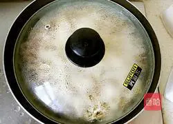 Illustration of braised noodles with mushrooms 12