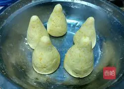 Illustration of how to make Wo Wotou 7