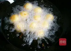 Illustration of Fried Yuanxiao Recipes 7