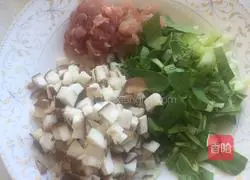 Illustration of how to make preserved egg and lean meat porridge 4