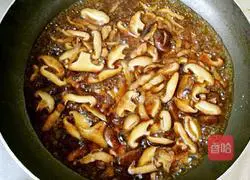 Mushroom stew Illustration of making noodles 10