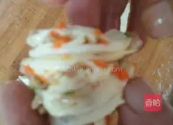 Illustration of how to make minced meat rolls 10