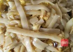 Illustration of how to make fried rice noodles 8