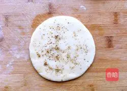 Illustration of how to make pig's trotters flower rolls 10