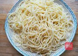 Sichuan-style cold noodles Illustration of how to make noodles 1