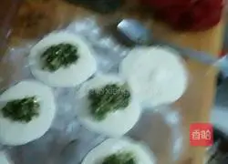 Pork and Chives Box Recipe Illustration 8