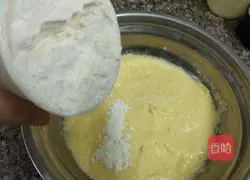 Illustration of how to make fresh corn juice cakes 2