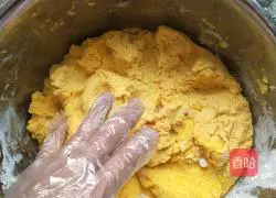 Illustration of how to make Wo Wo Tou (Yi Ku Si Sweet Rice) 4