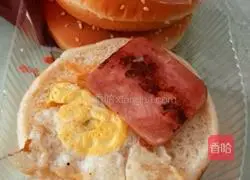 Homemade simple hamburger ~ Illustration 4